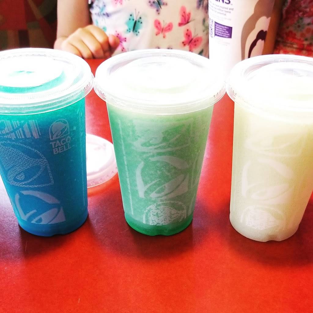 Taco Bell | meal takeaway | 422 E 47th St S, Wichita, KS 67216, USA | 3165249515 OR +1 316-524-9515