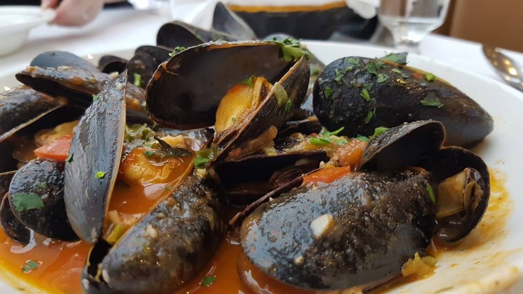 Restaurant Gualdieri | restaurant | 2016 Boulevard René-Laennec, Laval, QC H7M 4J8, Canada | 4506699759 OR +1 450-669-9759