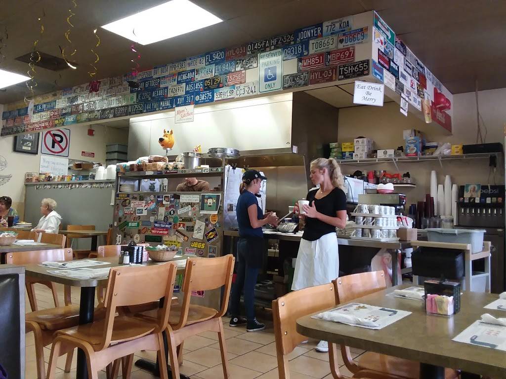 Old House Family Restaurant | restaurant | 44474 Mound Rd, Sterling Heights, MI 48314, USA | 5867395332 OR +1 586-739-5332