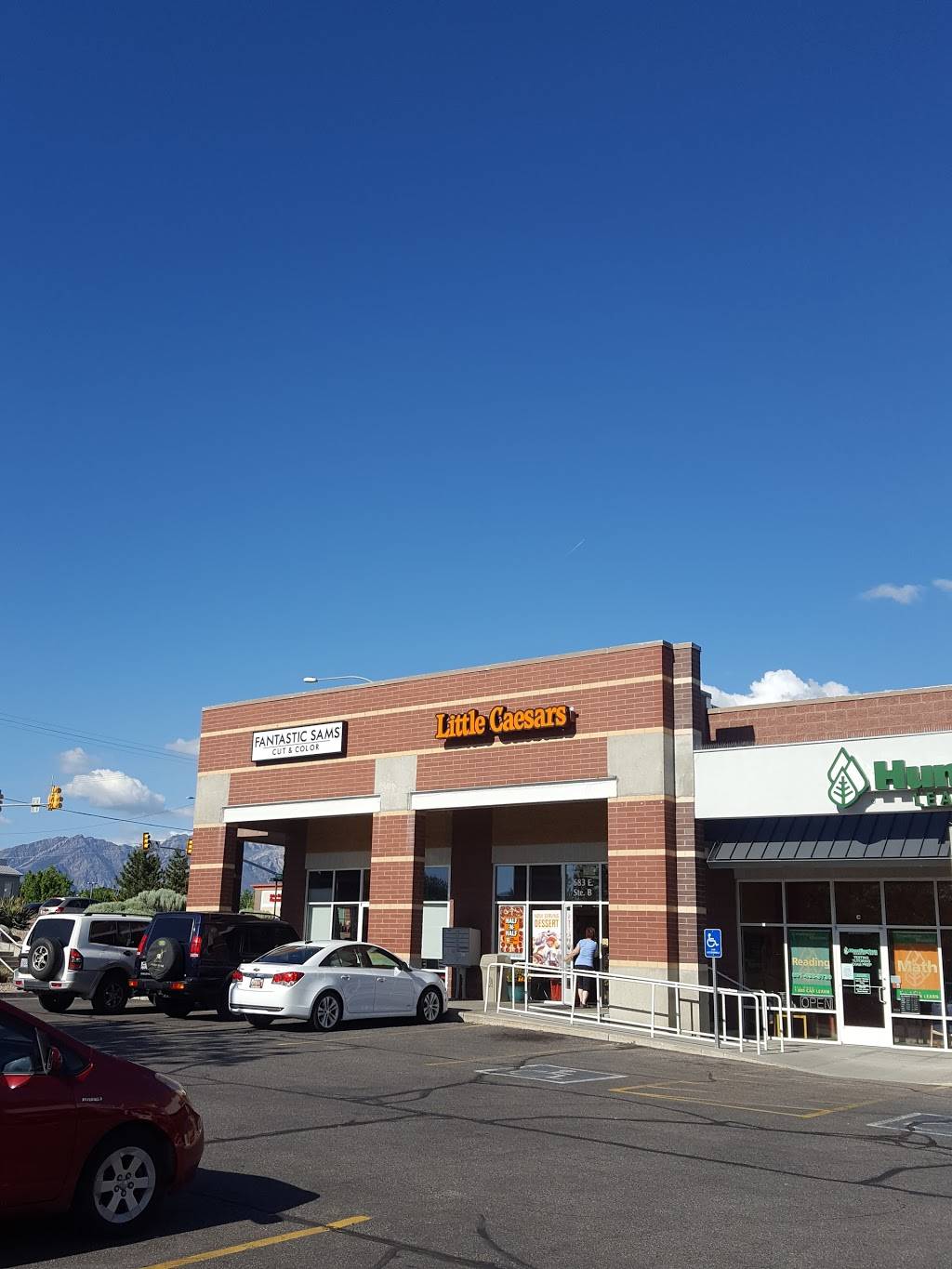 Little Caesars Pizza | meal delivery | 11400 700 E, Draper, UT 84020, USA | 8016766777 OR +1 801-676-6777