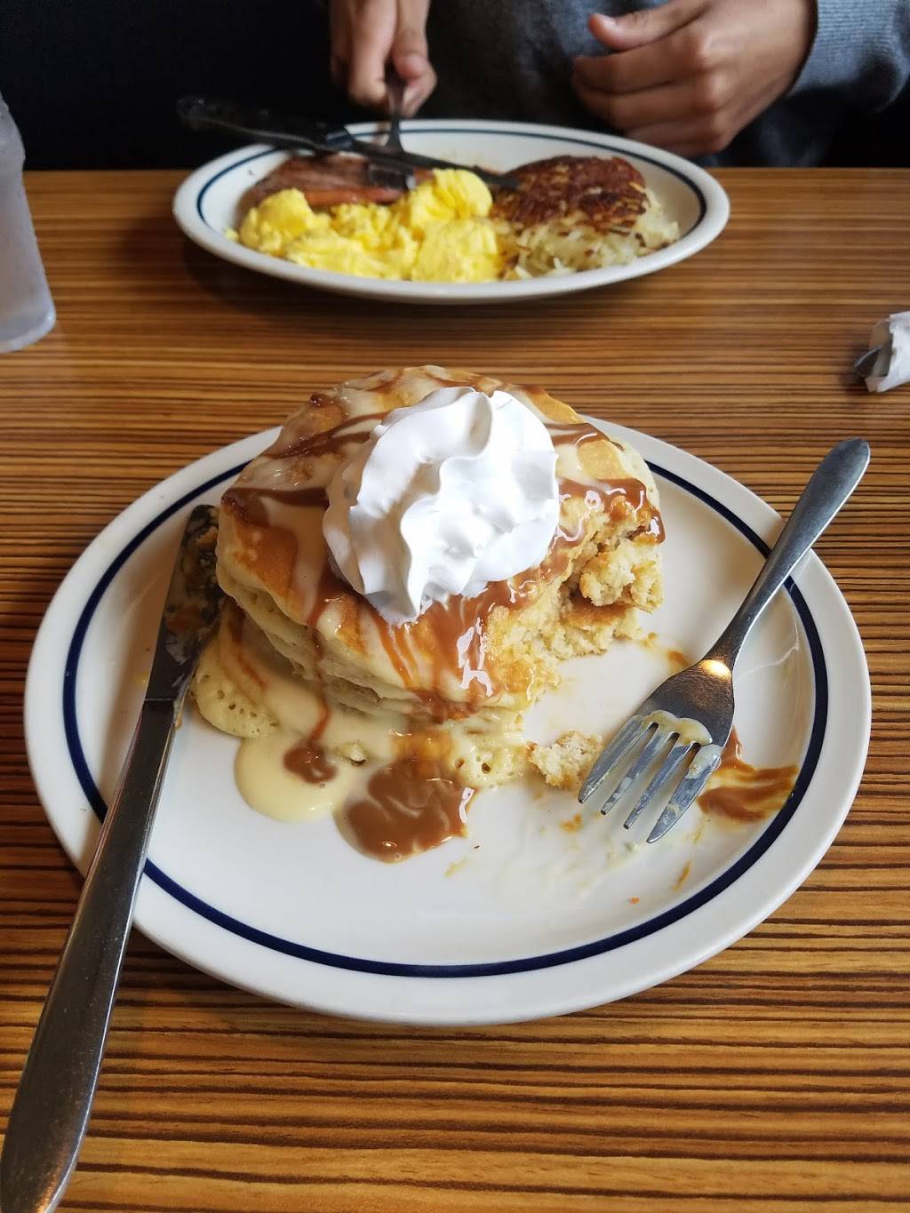 IHOP | restaurant | 22222 Foothill Blvd, Hayward, CA 94541, USA | 5108862244 OR +1 510-886-2244