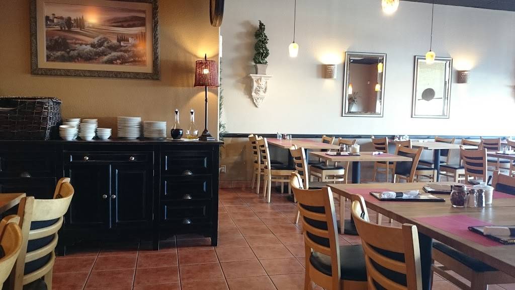 Rodolfos Pizza & Deli | restaurant | 2071 E Florida Ave, Hemet, CA 92544, USA | 9516586000 OR +1 951-658-6000