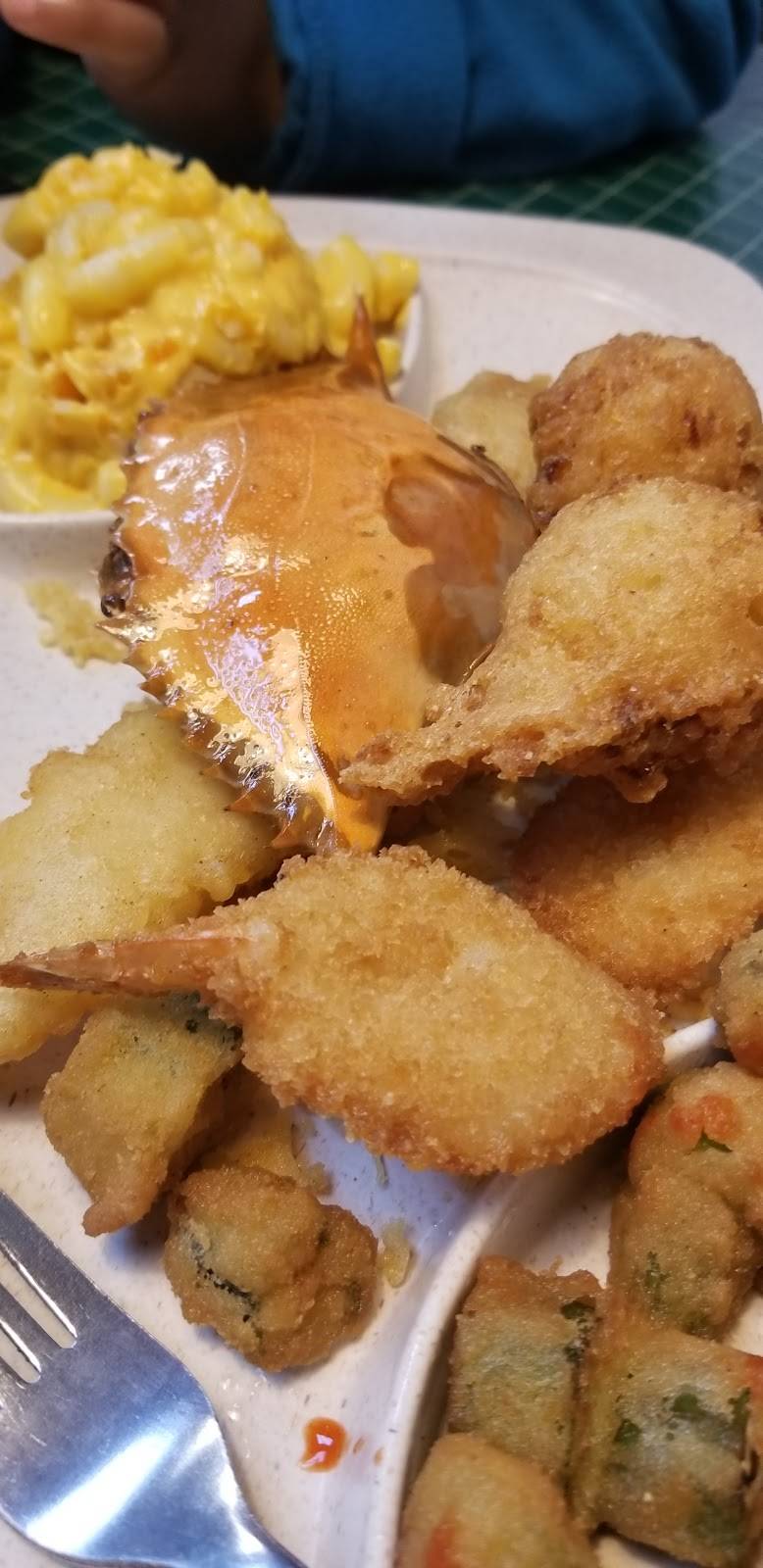 Captain Ds | restaurant | 216 S Pike W, Sumter, SC 29150, USA | 8037757434 OR +1 803-775-7434