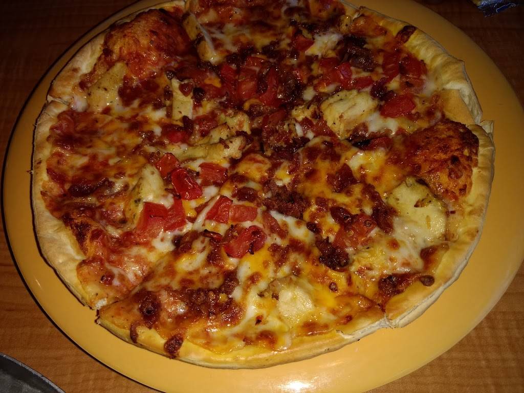 Mazzios Pizza | meal delivery | 19322 E Admiral Blvd, Catoosa, OK 74015, USA | 9186644444 OR +1 918-664-4444