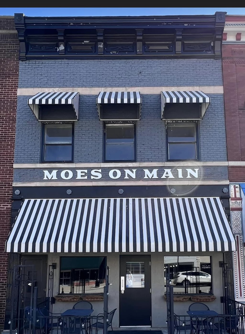 Moes on Main | restaurant | 613 Archer Ave, Marshall, IL 62441, USA | 2172649984 OR +1 217-264-9984