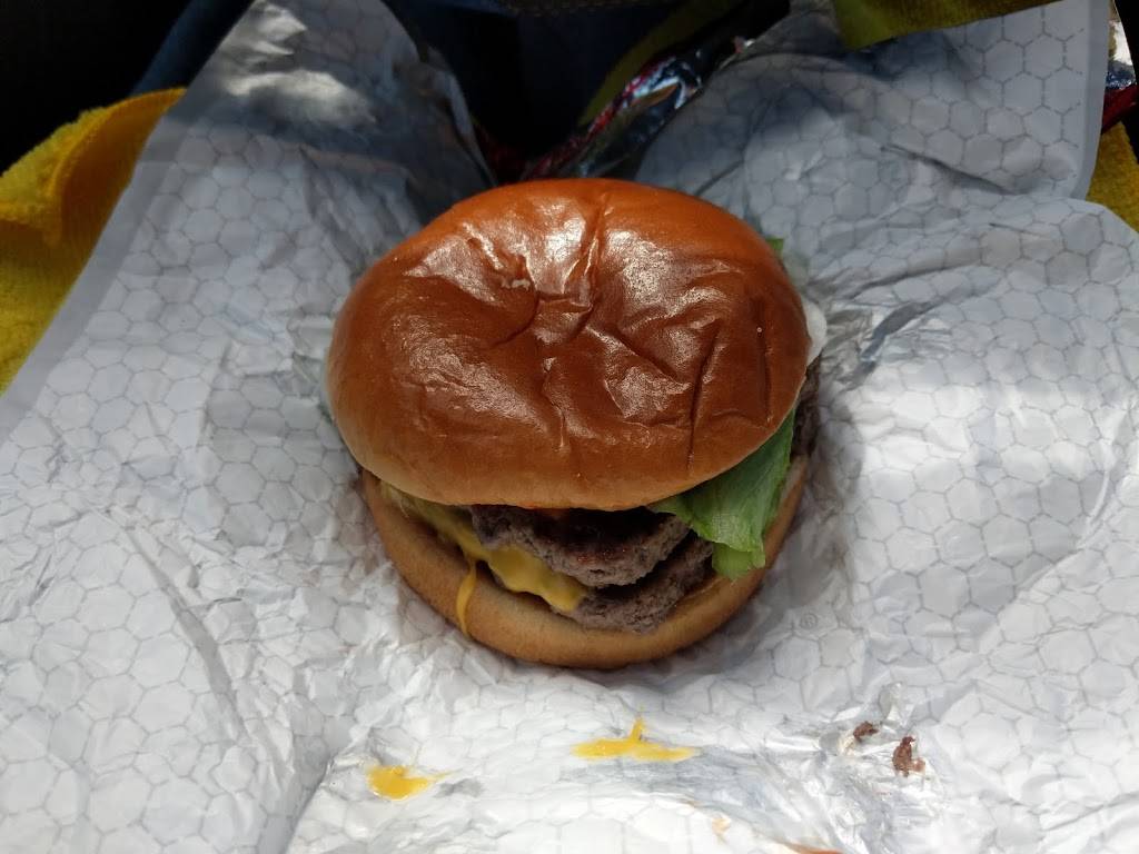 Wendys | restaurant | 8245 N Wickham Rd, Melbourne, FL 32940, USA | 3212535999 OR +1 321-253-5999