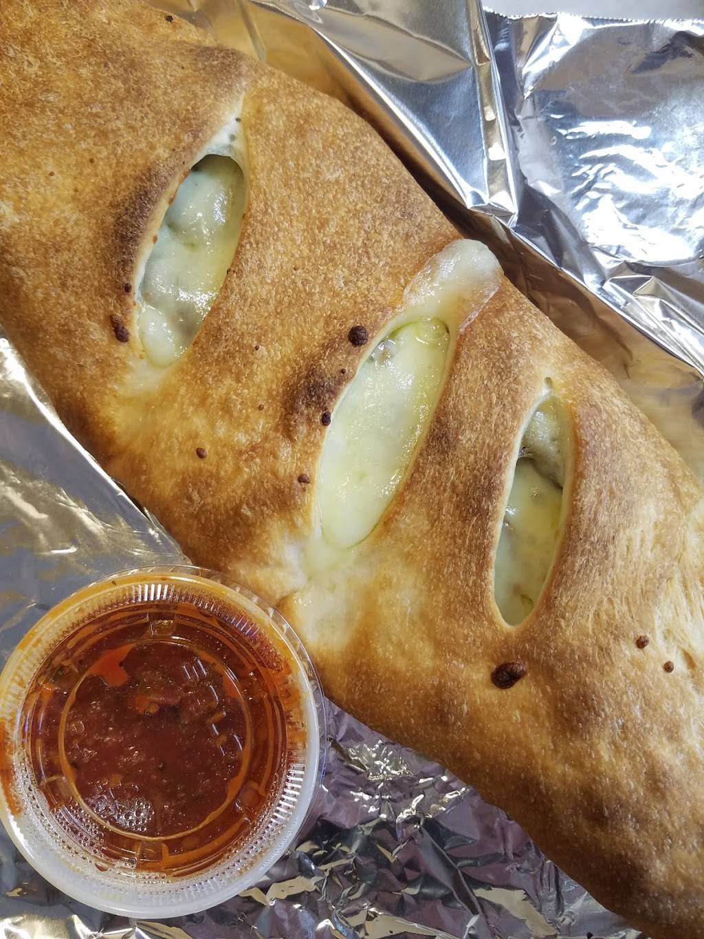 Brothers Pizza Restaurant | restaurant | 187 Folsom St NW, Warren, OH 44483, USA | 3308477900 OR +1 330-847-7900