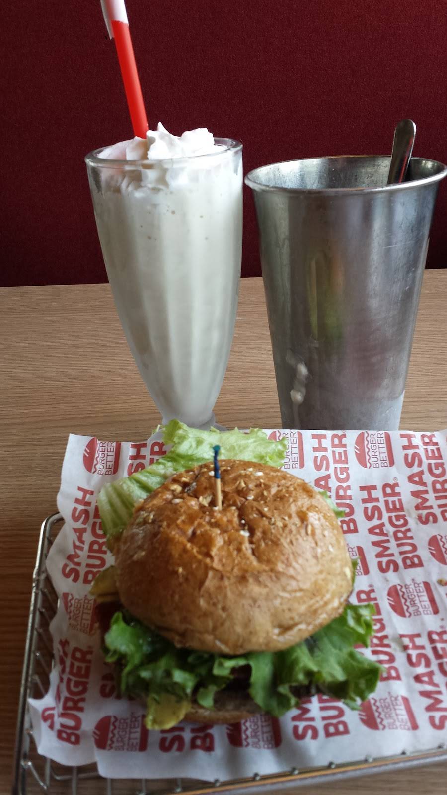 Smashburger | Delivery & Takeout Available | restaurant | 4821 E Grant Rd Suite D, Tucson, AZ 85712, USA | 5206240122 OR +1 520-624-0122