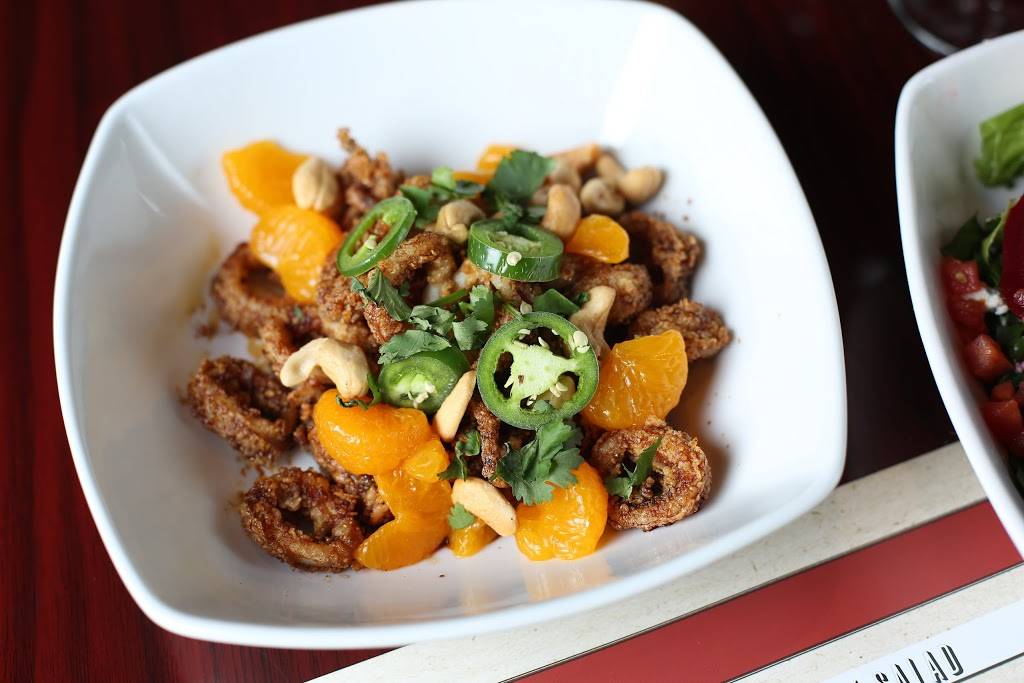 Grand Tavern Livonia | restaurant | 37714 Six Mile Rd, Livonia, MI 48152, USA | 7347445666 OR +1 734-744-5666