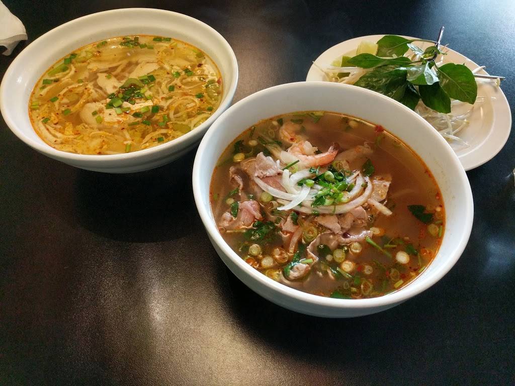 Pho Thu Do | restaurant | 3987 Riverside Dr, Ottawa, ON K1V 1C1, Canada | 6137365678 OR +1 613-736-5678