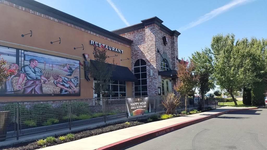 BJs Restaurant & Brewhouse | restaurant | 3531 N Freeway Blvd, Sacramento, CA 95834, USA | 9165701327 OR +1 916-570-1327