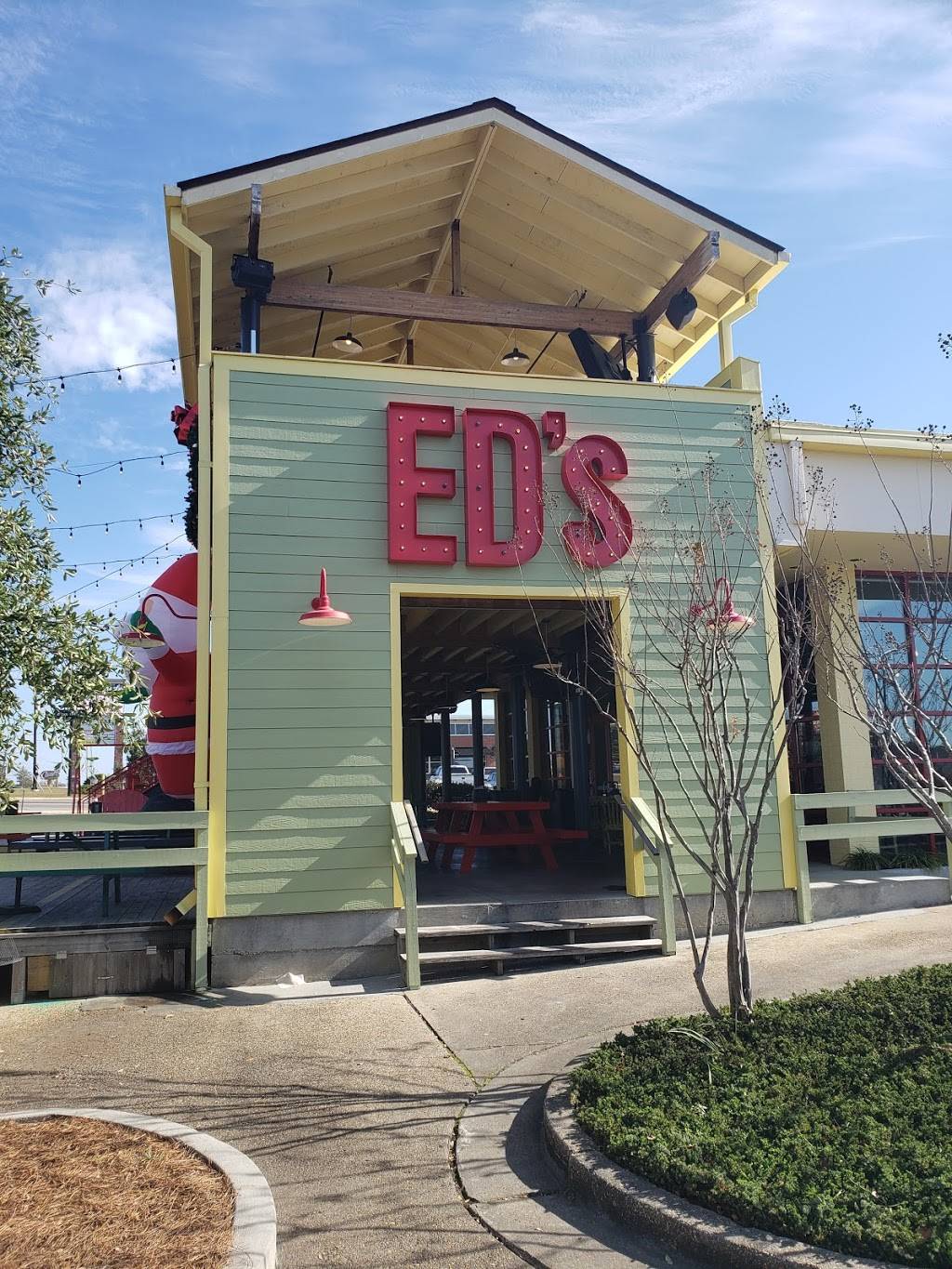 Eds Burger Joint | restaurant | 3800 Hardy St, Hattiesburg, MS 39402, USA | 6016022601 OR +1 601-602-2601