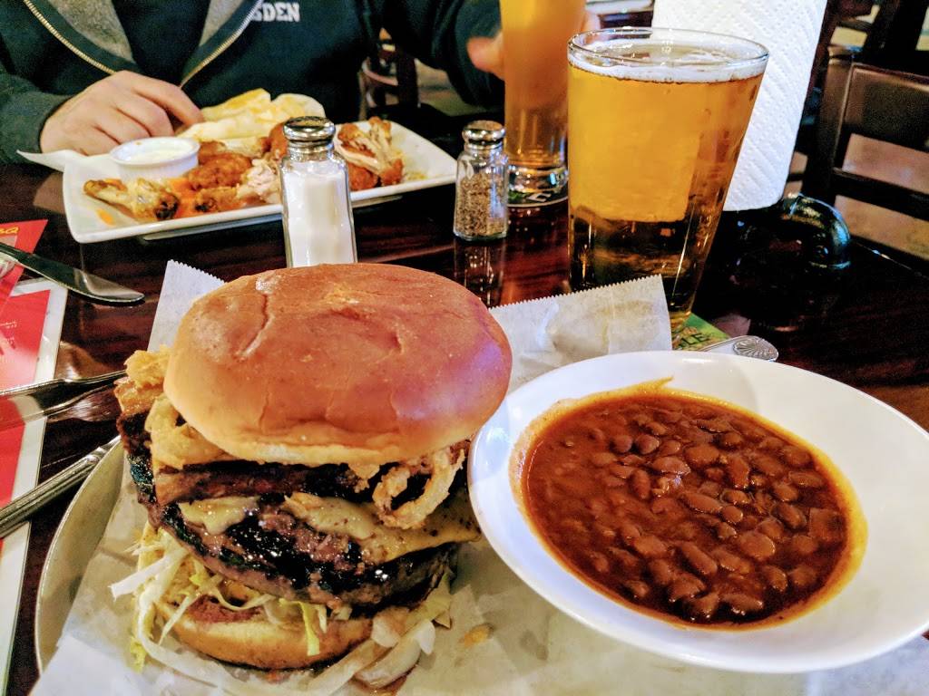 Weiland Taphouse & BBQ | restaurant | 2104 Pacific Coast Hwy, Lomita, CA 90717, USA | 4242036383 OR +1 424-203-6383