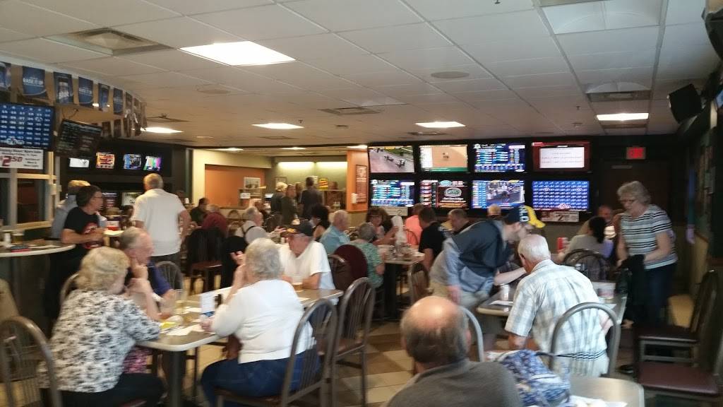 Champions Sports Bar & Grill | restaurant | 1042 Wehrle Dr, Buffalo, NY 14221, USA | 7164580786 OR +1 716-458-0786