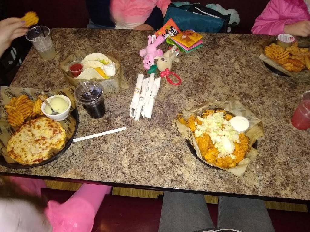 Sidelines Sports Eatery - Lambertville | restaurant | 8116 Secor Rd, Lambertville, MI 48144, USA | 7348565050 OR +1 734-856-5050