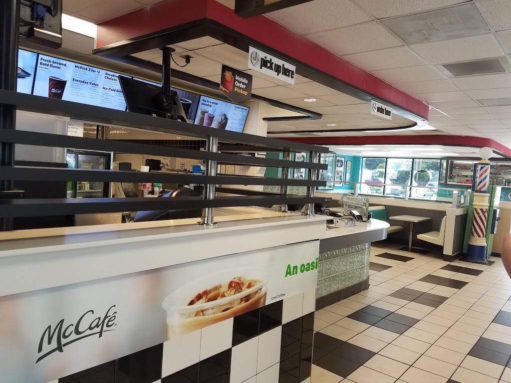 McDonalds | cafe | 2000 Victory Blvd, Portsmouth, VA 23702, USA | 7574871958 OR +1 757-487-1958