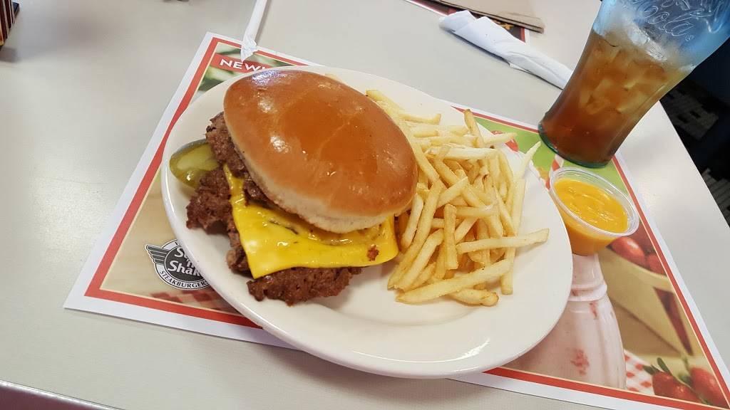 Steak n Shake | restaurant | 2900 S 3rd St, Terre Haute, IN 47802, USA | 8122350242 OR +1 812-235-0242