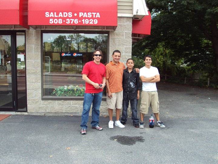 Marinhos Pizzeria | restaurant | 984 Main St, Millis, MA 02054, USA | 5083761911 OR +1 508-376-1911