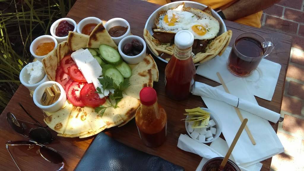 Kebab Place | restaurant | 306 W 4th St, Santa Ana, CA 92701, USA | 7149538444 OR +1 714-953-8444