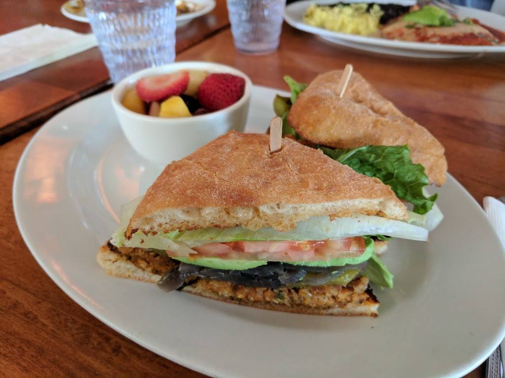 Hugos Restaurant | restaurant | 3320, 12851 Riverside Dr, Valley Village, CA 91607, USA | 8187618985 OR +1 818-761-8985