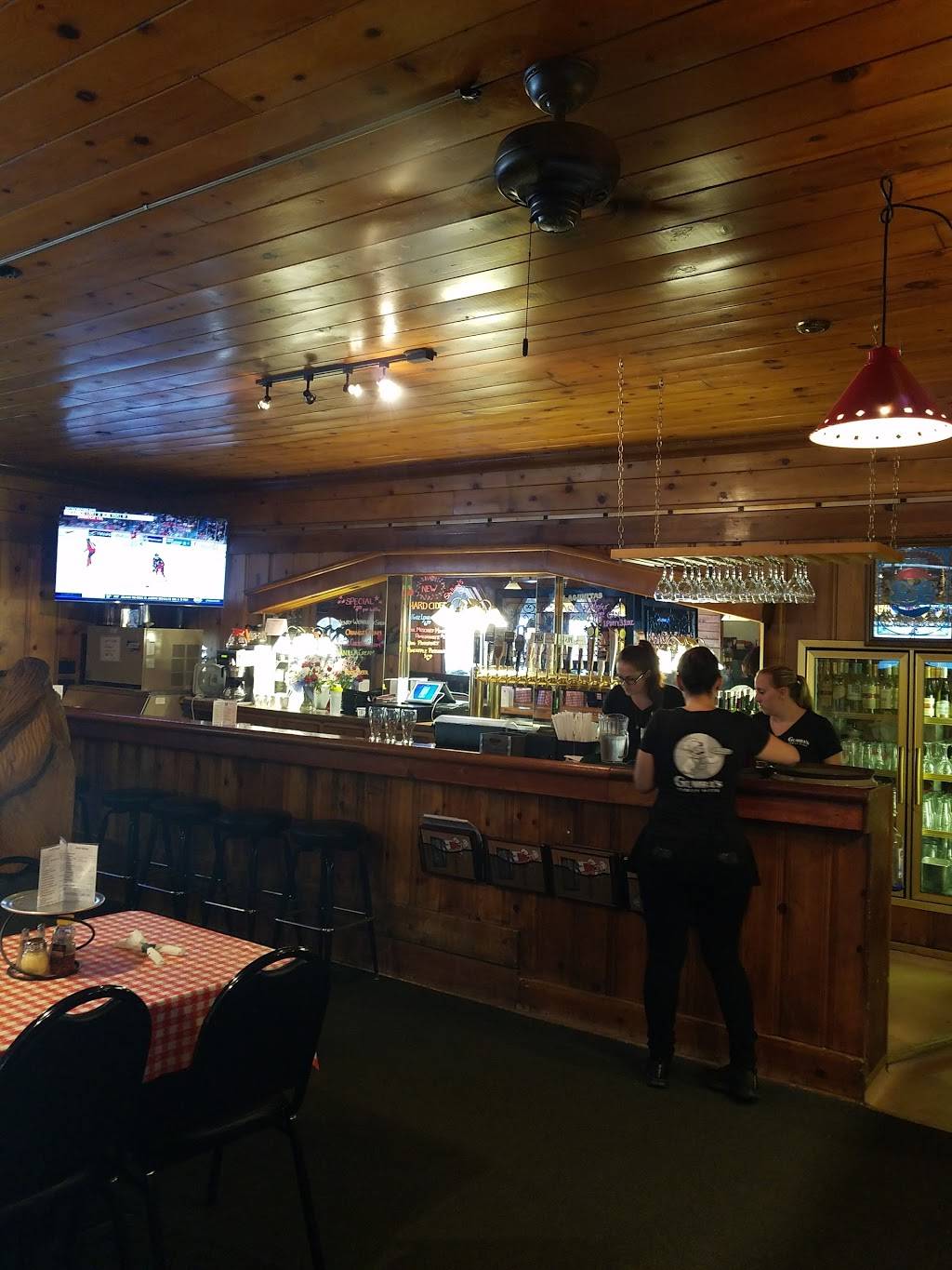 Gumbas Pizzeria & Grill | restaurant | 350 Bonta, Blairsden, CA 96103, USA | 5308361212 OR +1 530-836-1212