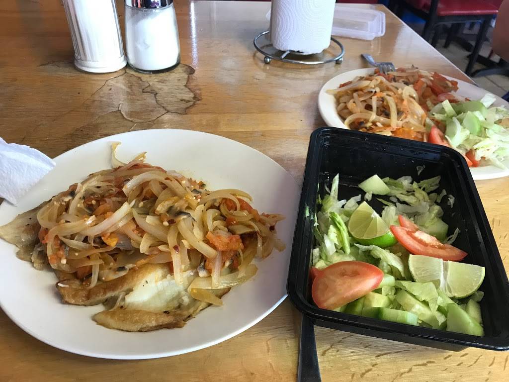 Jovys Homemade Tamales | restaurant | 528 W Plantation Dr, Clute, TX 77531, USA | 9793889856 OR +1 979-388-9856