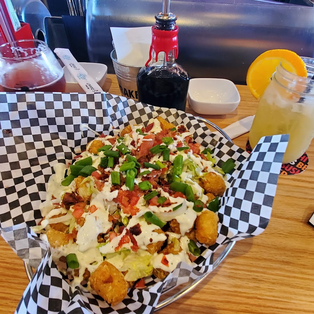 Drakes Clarksville | restaurant | 120 S Hampton Pl, Clarksville, TN 37040, USA | 9318022901 OR +1 931-802-2901