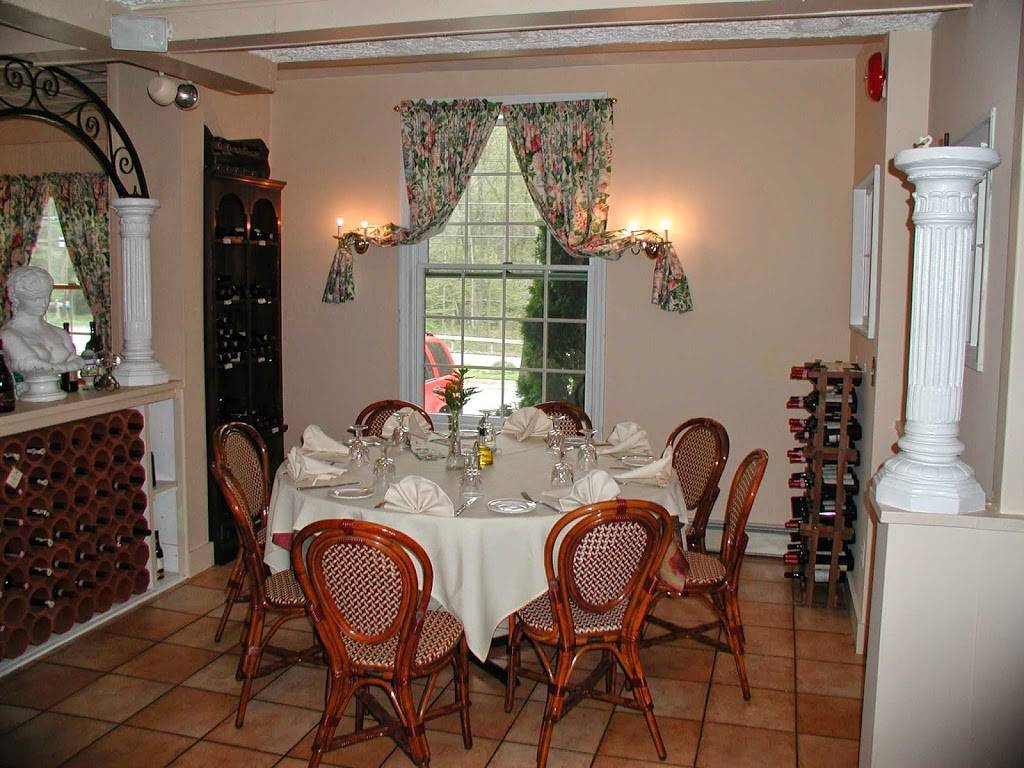 Le Fontane | restaurant | 137 NY-100, Katonah, NY 10536, USA | 9142329619 OR +1 914-232-9619