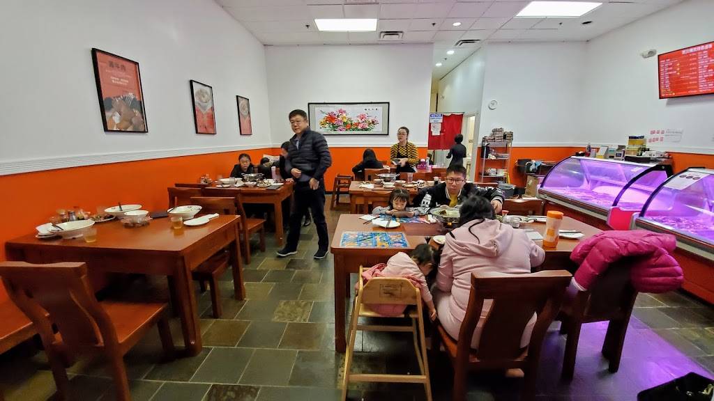 Kingwuu（精武鸭脖） | restaurant | 18230 E Valley Hwy #135, Kent, WA 98032, USA | 2066782132 OR +1 206-678-2132