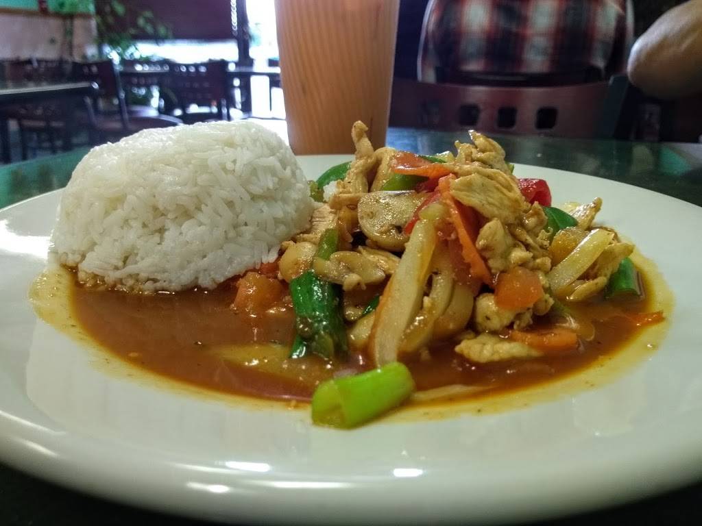 Thai Papaya Restaurant | restaurant | 319 Chatham Dr, Newport News, VA 23602, USA | 7578740646 OR +1 757-874-0646