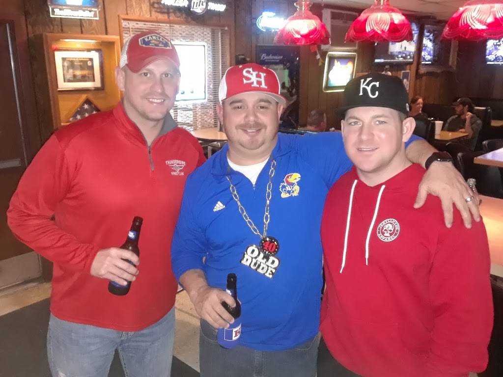 The Shack II | restaurant | 2842 SE 29th St, Topeka, KS 66605, USA | 7852664571 OR +1 785-266-4571