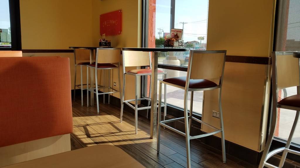 Del Taco | restaurant | 4144, 1551 Garth Brooks Blvd, Yukon, OK 73099, USA | 4053502359 OR +1 405-350-2359