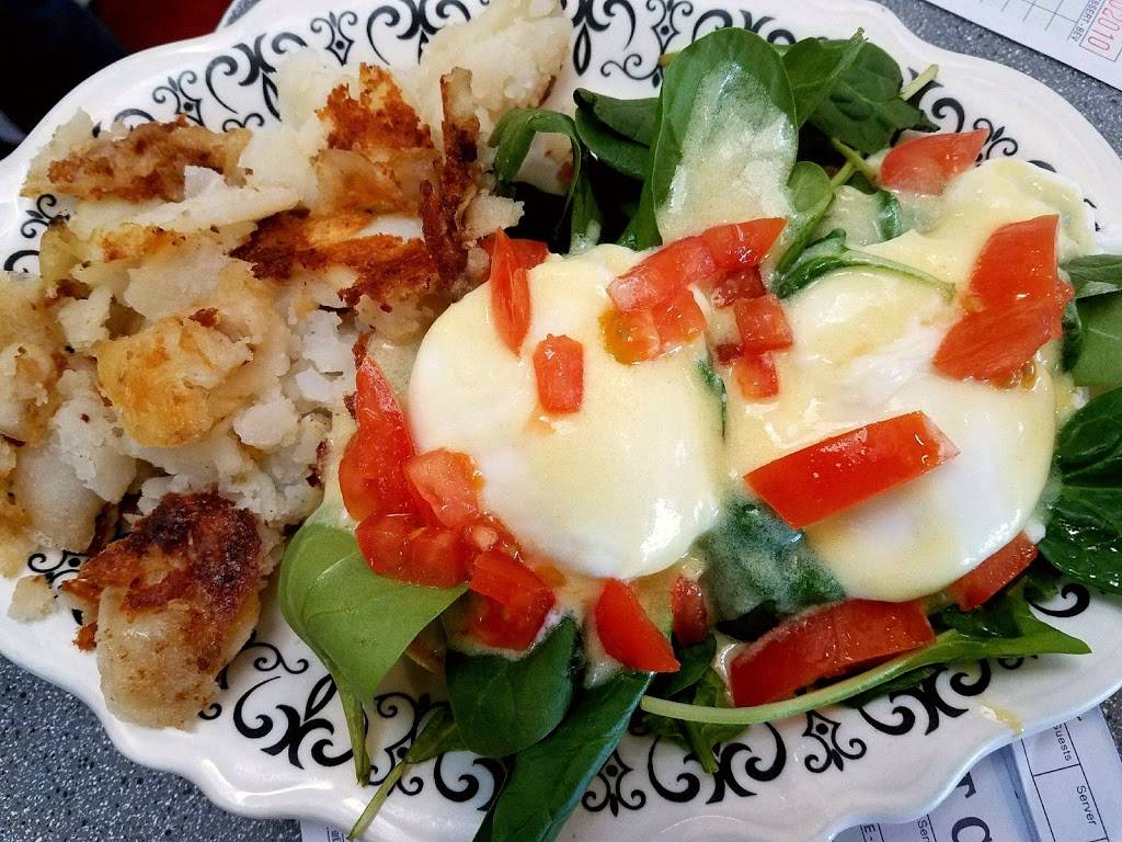 Vickis Diner & Deli | restaurant | 26105 Center Ridge Rd, Westlake, OH 44145, USA | 4408355031 OR +1 440-835-5031