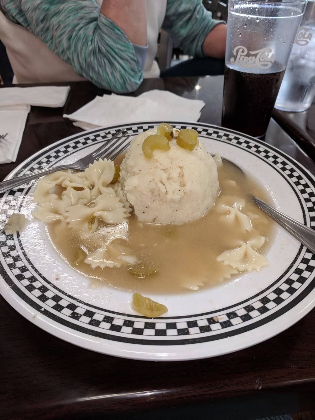 The Essen Room | restaurant | 25 Hooks Ln, Baltimore, MD 21208, USA | 4106537666 OR +1 410-653-7666