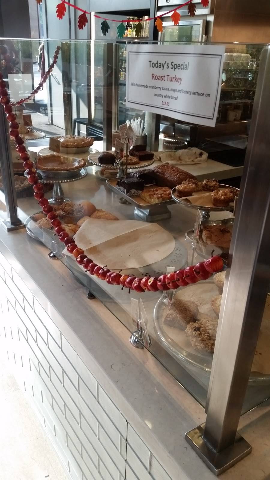 Clementine | cafe | 9346 Civic Center Dr, Beverly Hills, CA 90210, USA | 3104610600 OR +1 310-461-0600