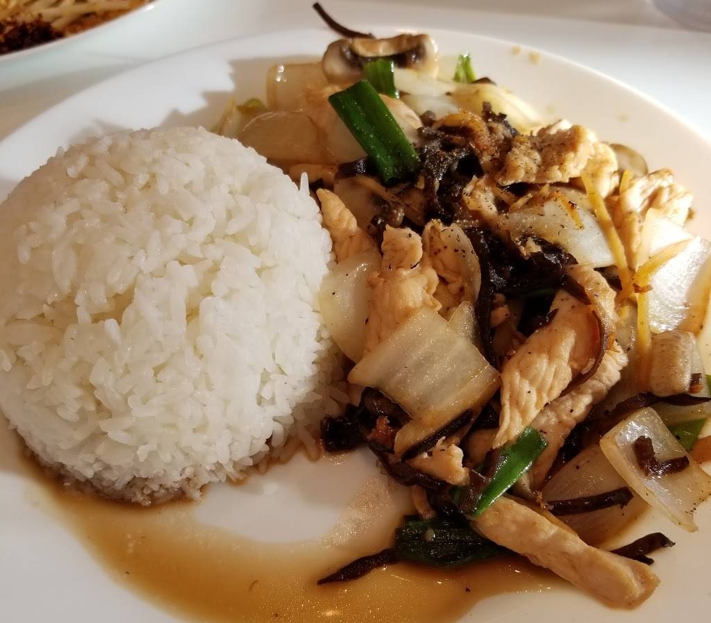 Ginger Thai Cuisine | restaurant | 111 W 2nd St, Cedar Falls, IA 50613, USA | 3192662150 OR +1 319-266-2150