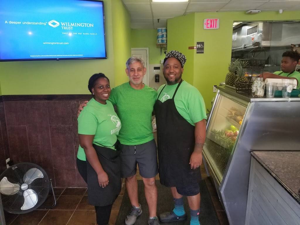 Greenhouse juices nj | restaurant | 540 Cedar Ln, Teaneck, NJ 07666, USA | 2015307266 OR +1 201-530-7266