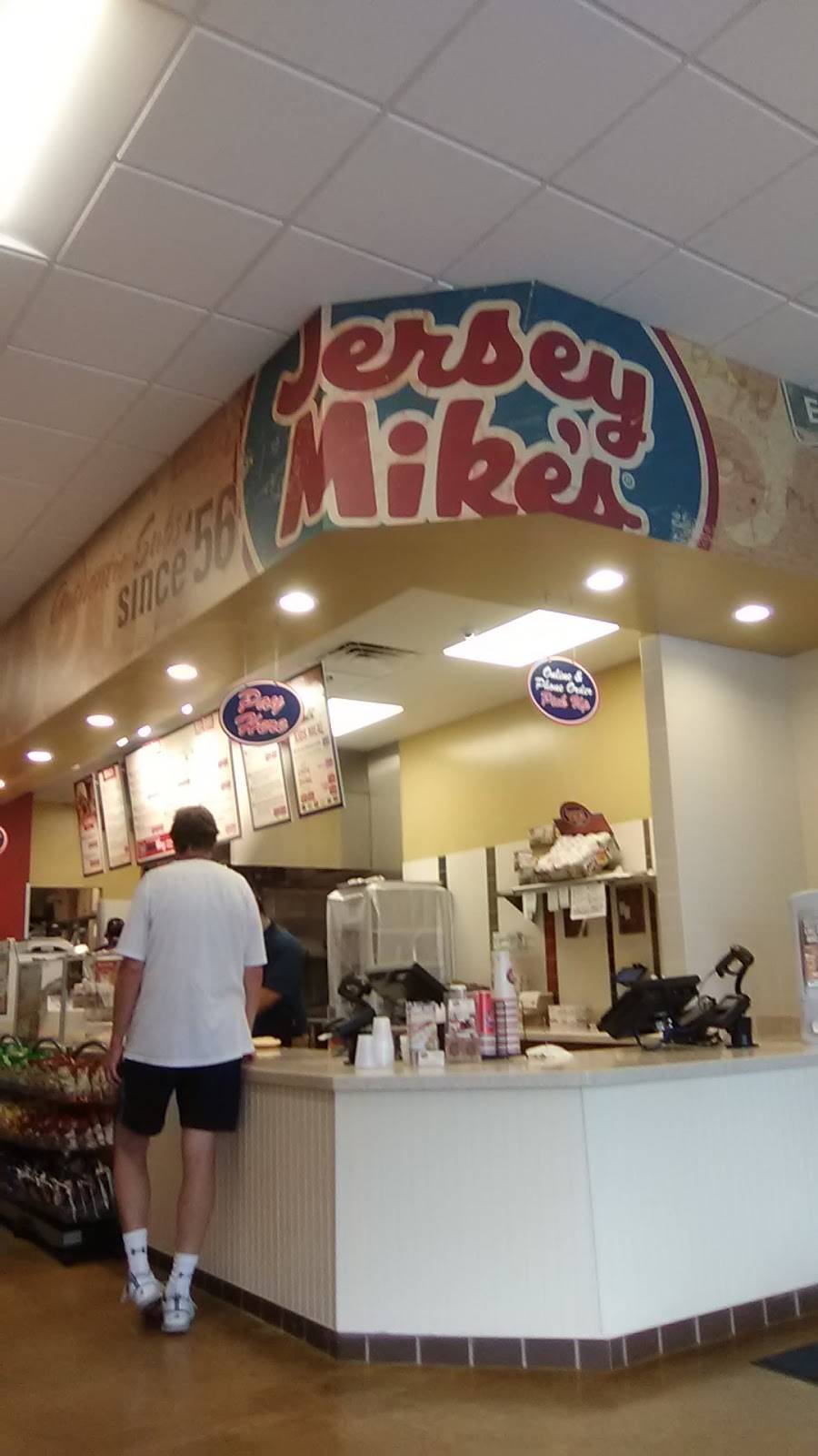 Jersey Mikes Subs | meal takeaway | 14925 Bruce B Downs Blvd Suite 401, Tampa, FL 33613, USA | 8139101118 OR +1 813-910-1118