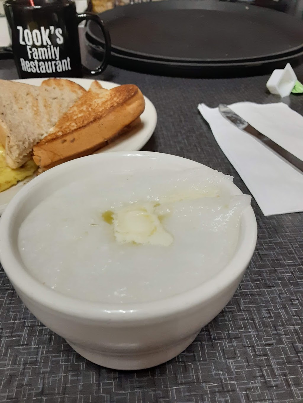 Zooks Family Restaurant | restaurant | 11200 York Rd, Cockeysville, MD 21030, USA | 4103161516 OR +1 410-316-1516