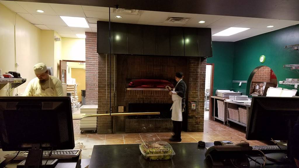 Tomatoes APizza | restaurant | 29275 W 14 Mile Rd, Farmington Hills, MI 48334, USA | 2488553555 OR +1 248-855-3555