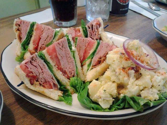 Herbs Country Deli Restaurant | restaurant | 1115 Norwich-New London Turnpike, Uncasville, CT 06382, USA | 8608489888 OR +1 860-848-9888