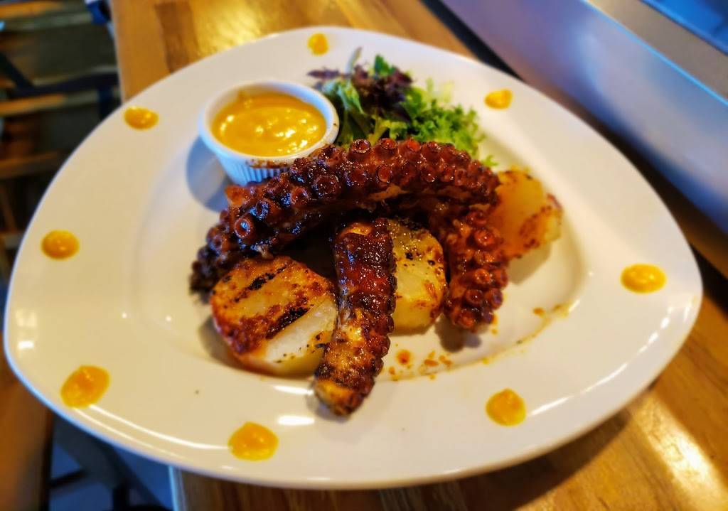 Ceviche Bar by Mixtura | restaurant | 328 Crandon Blvd Suite 120, Key Biscayne, FL 33149, USA | 7866152468 OR +1 786-615-2468