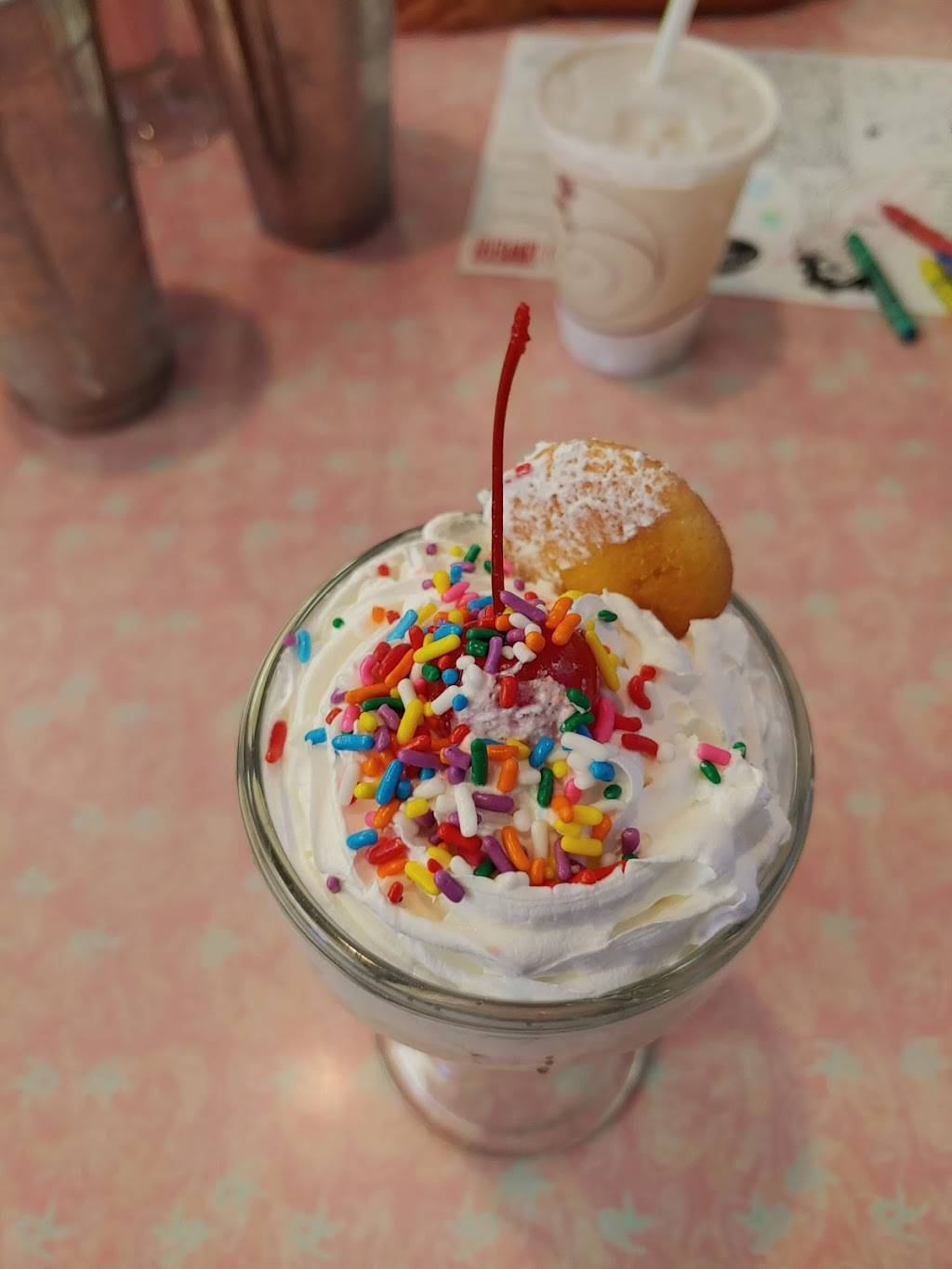 Rosies Diner Aurora | restaurant | 14061 E Iliff Ave, Aurora, CO 80014, USA | 3037523663 OR +1 303-752-3663