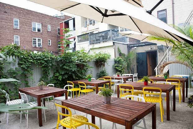 Pizzalinos | restaurant | 721 Avenue A, Bayonne, NJ 07002, USA | 2014553032 OR +1 201-455-3032