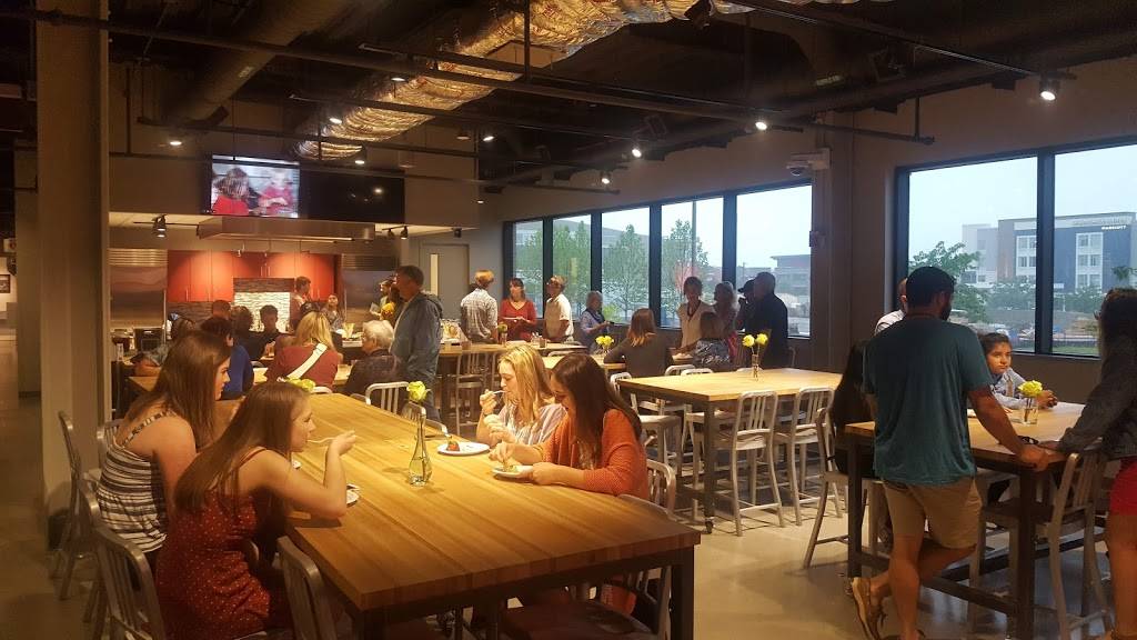 Lenexa Public Market | restaurant | 8750 Penrose Ln, Lenexa, KS 66219, USA | 9134777516 OR +1 913-477-7516