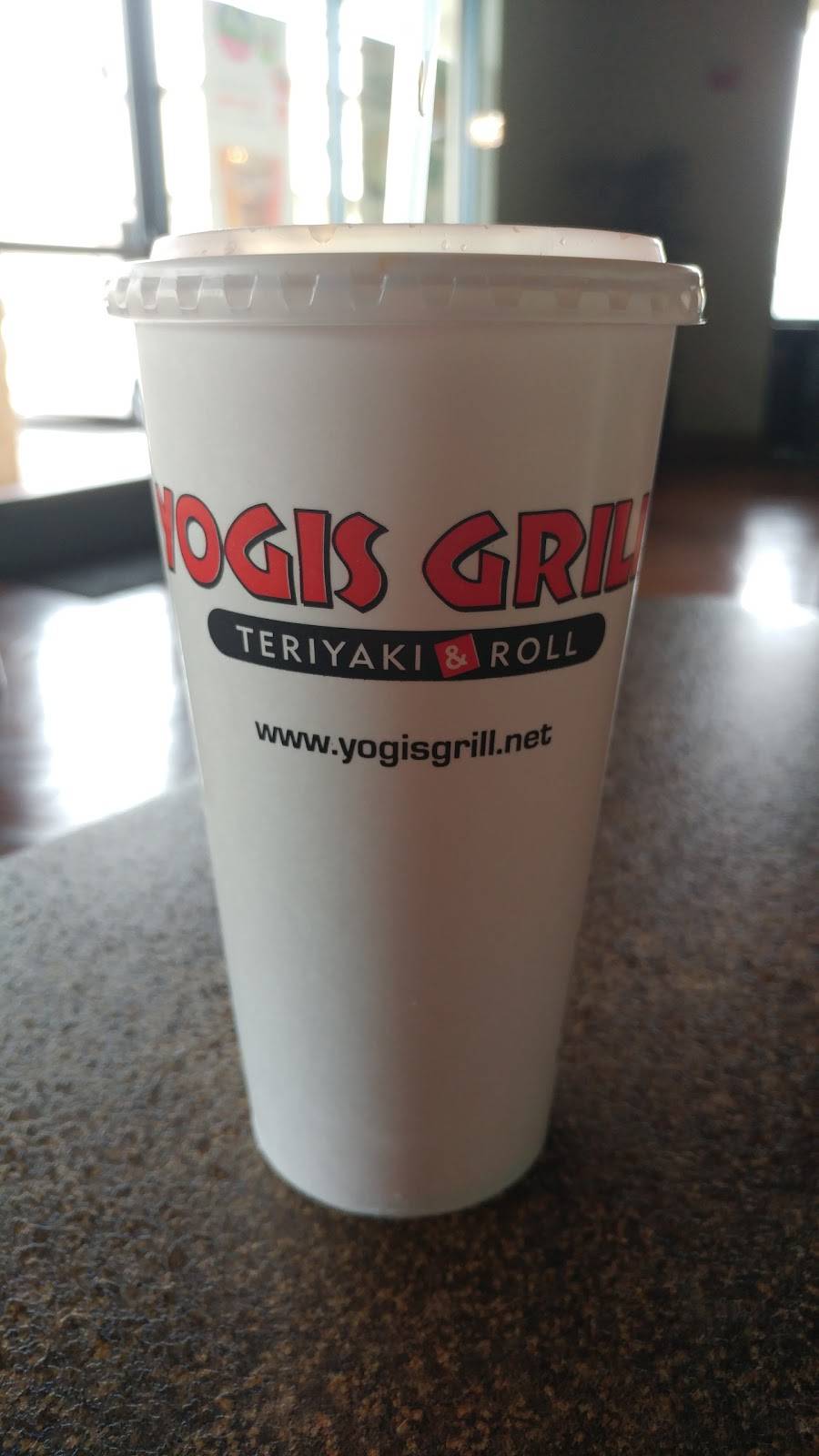 Yogis Grill | restaurant | 70 S Val Vista Dr, Gilbert, AZ 85296, USA | 4806337000 OR +1 480-633-7000