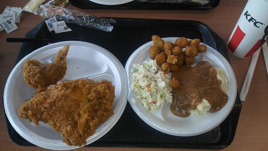 KFC | restaurant | 1410 Smithville Hwy, McMinnville, TN 37110, USA | 9314733348 OR +1 931-473-3348
