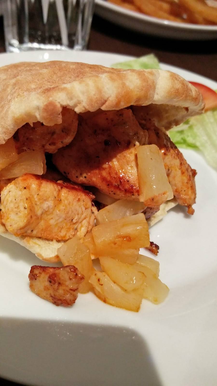 Montfort Grill House | restaurant | 35 Stone Church Rd, Ancaster, ON L9K 1S5, Canada | 9056486900 OR +1 905-648-6900