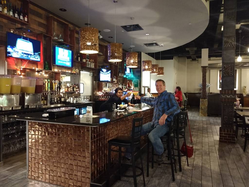 Plaza Azteca | restaurant | 1600 Premium Outlets Blvd, Norfolk, VA 23502, USA | 7572226677 OR +1 757-222-6677