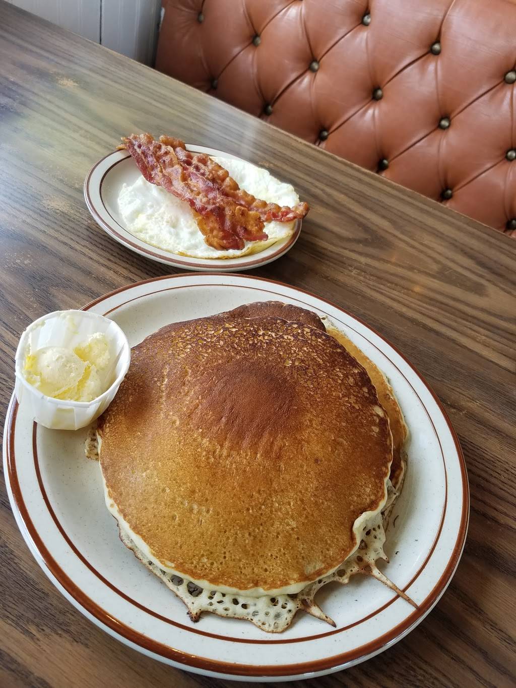 Cozy Corner Drive In | restaurant | 426 N Harbor Blvd, Santa Ana, CA 92703, USA | 7145543240 OR +1 714-554-3240